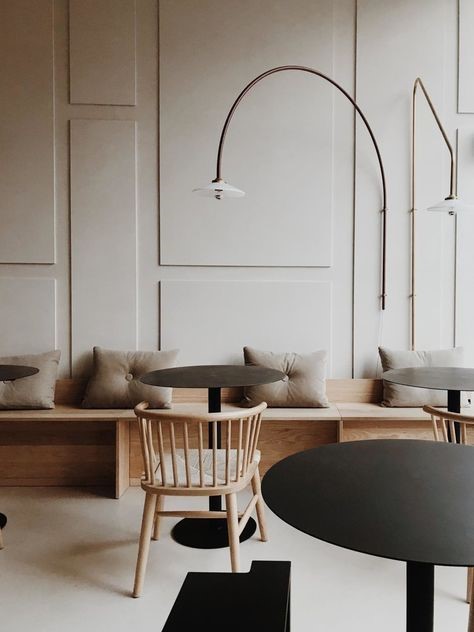 Sofa gỗ hiện đại quán cafe